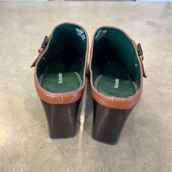 NATURALIZER woman’s clog heels. Gorgeous leather! Size 7.5. Made in Brazil. - Picture 3 of 9